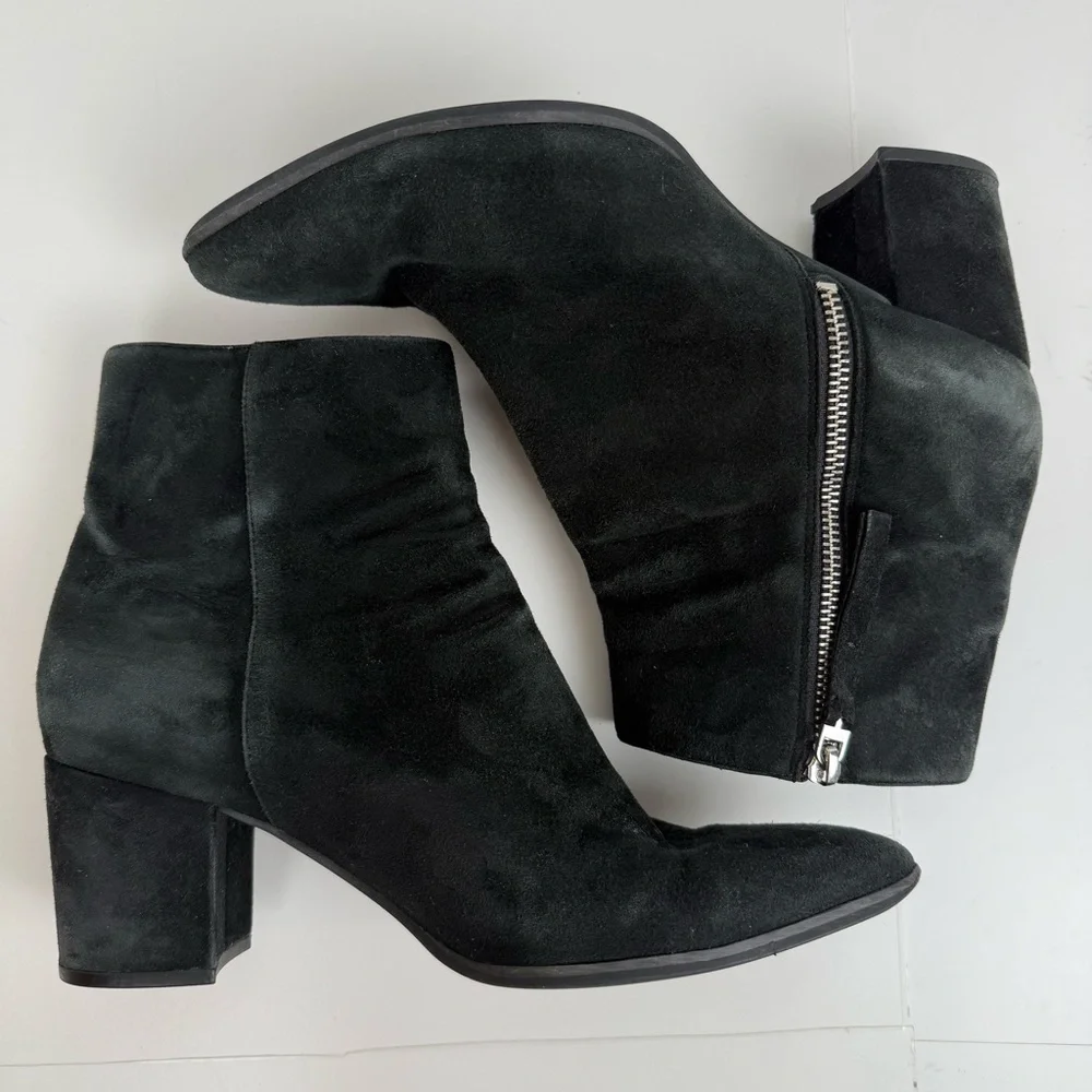 MICHAEL Michael Kors Ankle Bootie 9.5 Black Suede Side Zipper 2.5” Heel